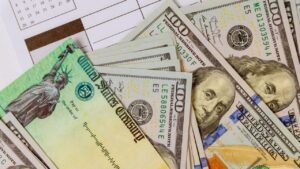 Who is eligible for the first U.S. Guaranteed Income Program with $500 a month?